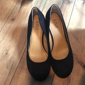 ANA Black Wedge Heels 7 1/2 NEVER WORN